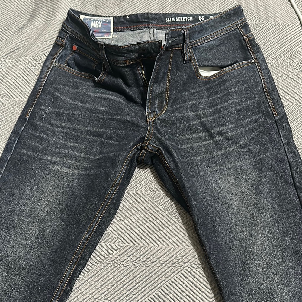 MBX size 30x30 slim stretch. New never worn no tags excellent condition.